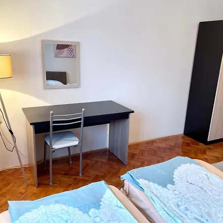 Apartment Livi Apartments- Old Town Center