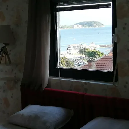 Livi Apartments- Old Town Center *